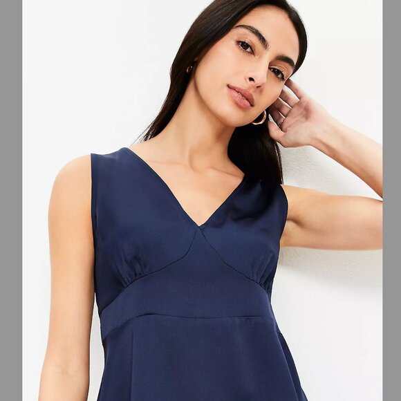 NWT LOFT Double V Peplum Tank Top - Picture 3 of 4